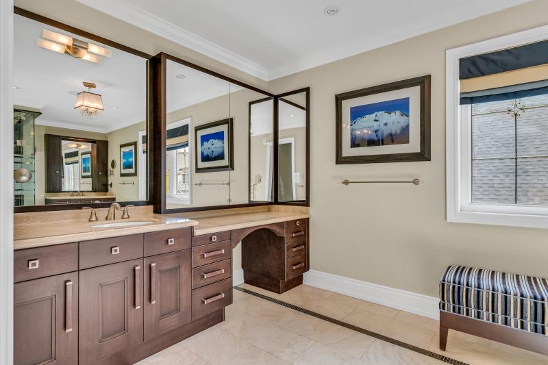 Master Ensuite 