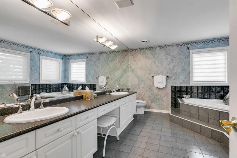 Master Ensuite