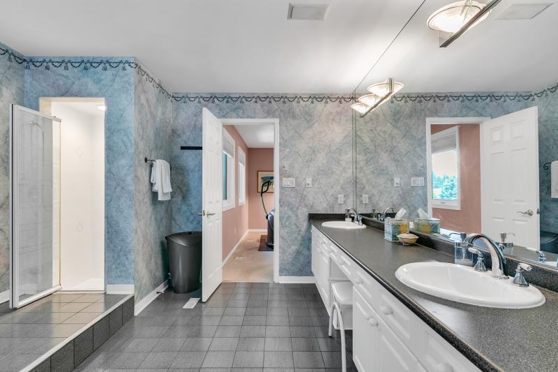 Master Ensuite