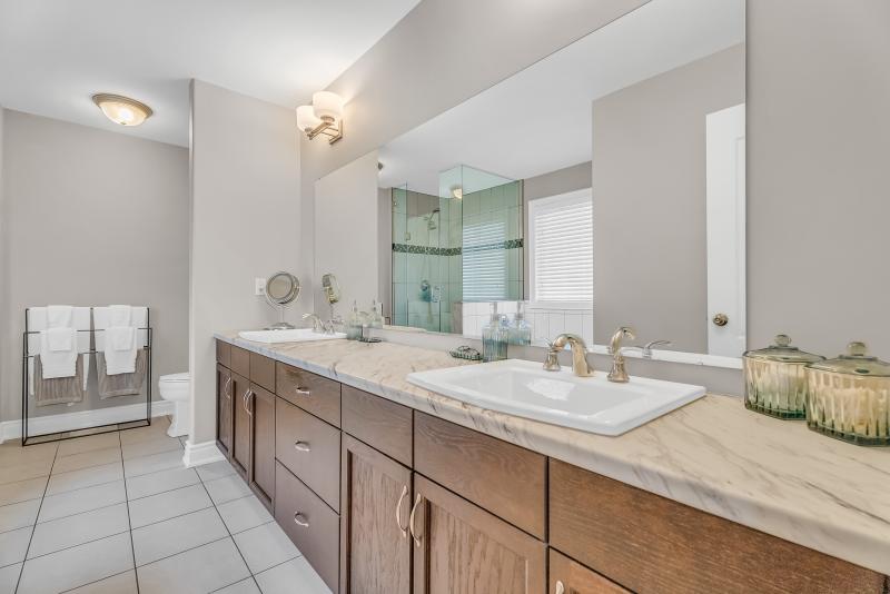Master Ensuite 