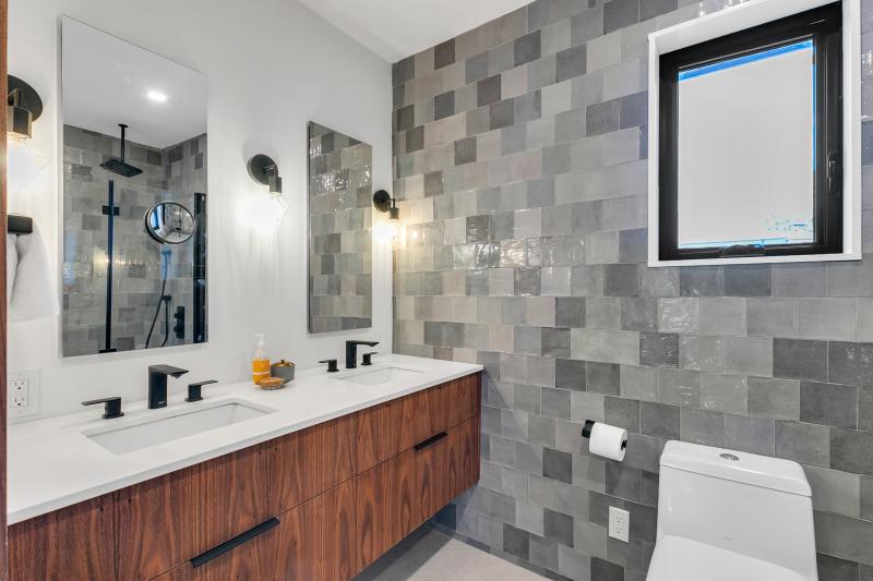 Master Ensuite 