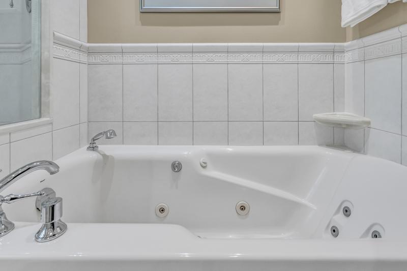 Spa Bathtub
