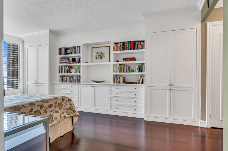Custom Closets