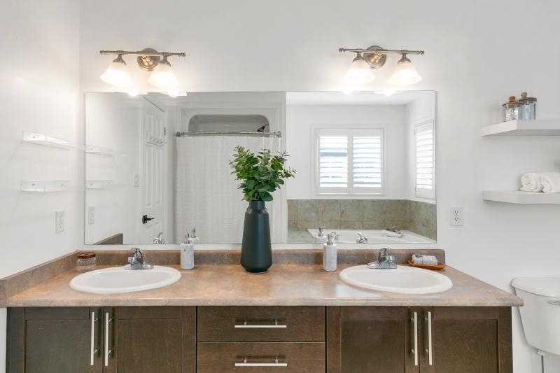 Master Ensuite 