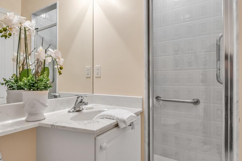 Master Ensuite 