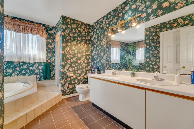 Master Ensuite 