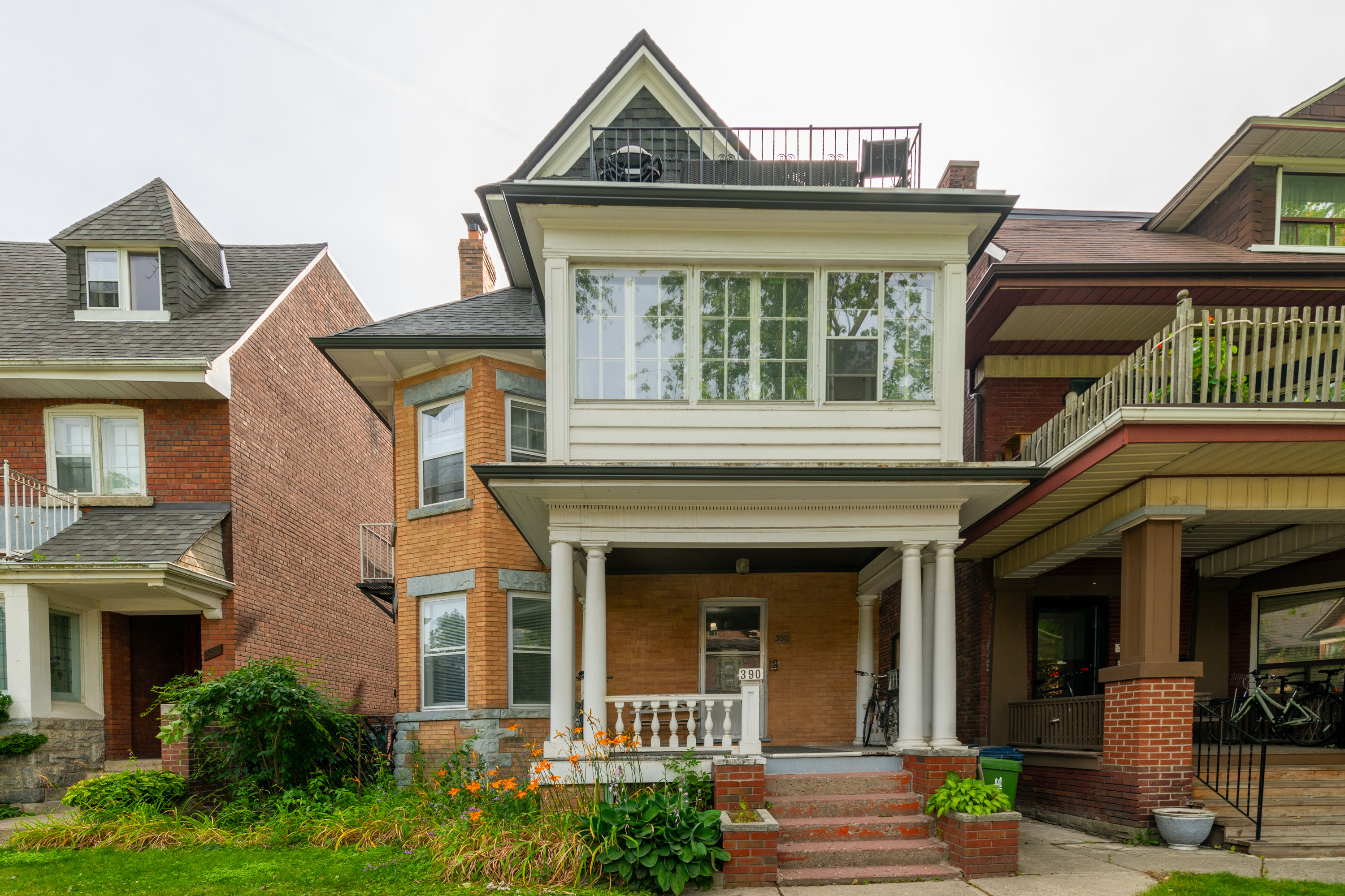 Slideshow PropertySpaces 390 Palmerston Boulevard, Toronto, ON, Canada