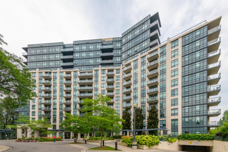 Slideshow PropertySpaces 1135 Royal York Road, Etobicoke, ON