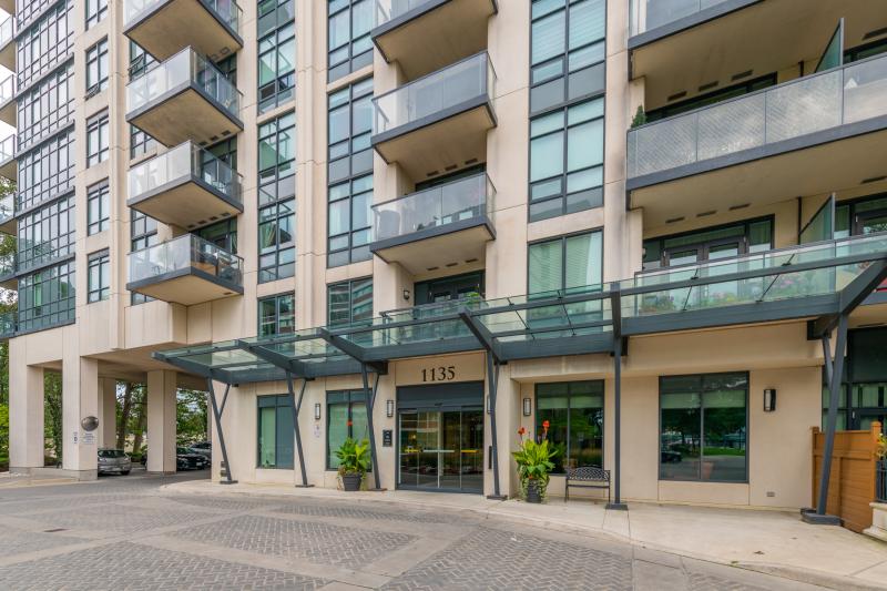 Slideshow PropertySpaces 1135 Royal York Road, Etobicoke, ON