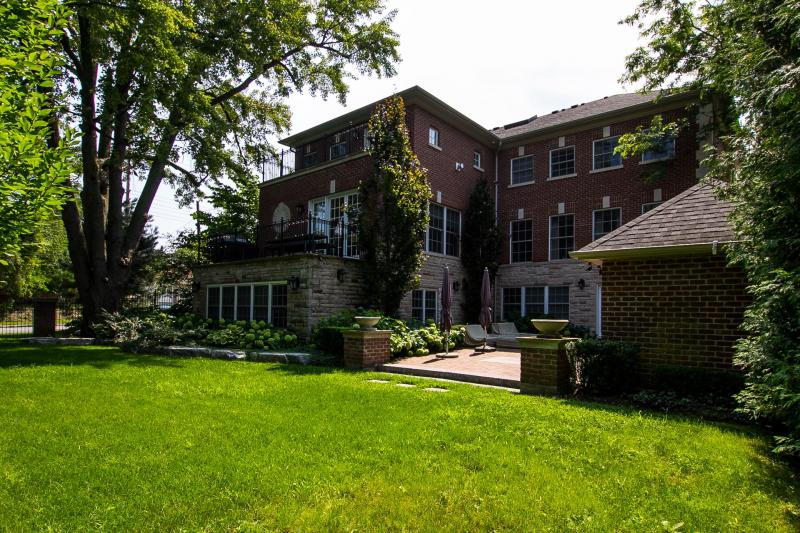 Slideshow PropertySpaces 48 Edenbridge Drive, Etobicoke, ON, Canada