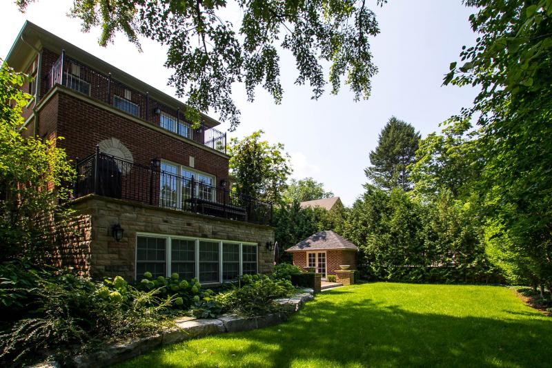 Slideshow PropertySpaces 48 Edenbridge Drive, Etobicoke, ON, Canada