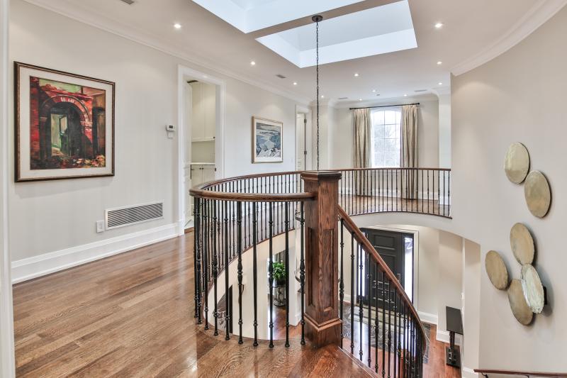 Slideshow PropertySpaces 48 Edenbridge Drive, Etobicoke, ON, Canada