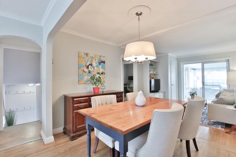 Slideshow PropertySpaces 15 Dalecrest Drive, East York, ON, Canada