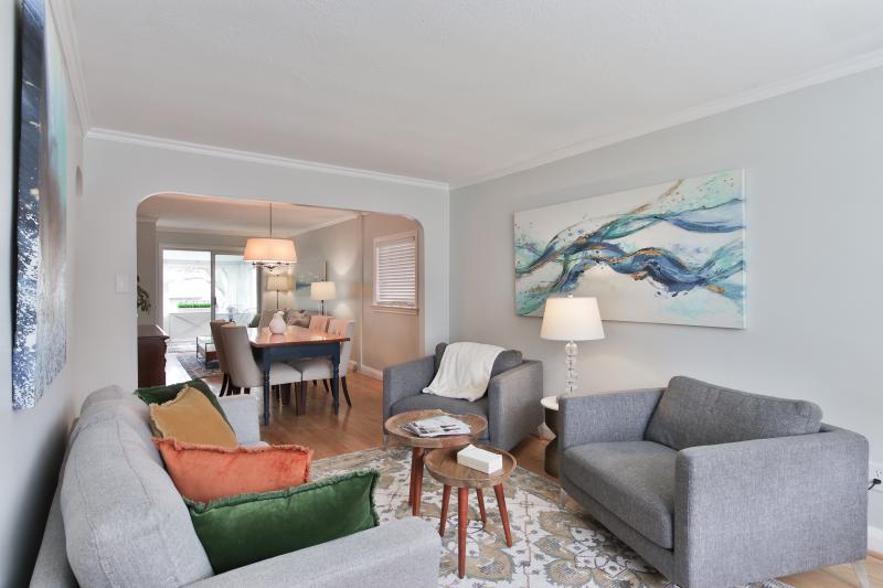 Slideshow PropertySpaces 15 Dalecrest Drive, East York, ON, Canada