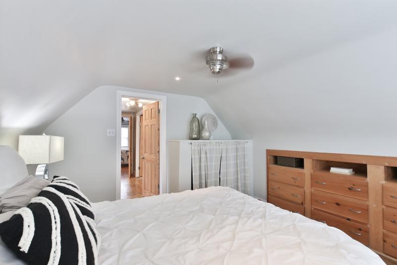 Slideshow PropertySpaces 15 Dalecrest Drive, East York, ON, Canada