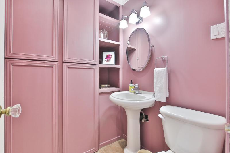 Slideshow PropertySpaces 15 Dalecrest Drive, East York, ON, Canada