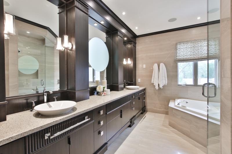 Master Ensuite 