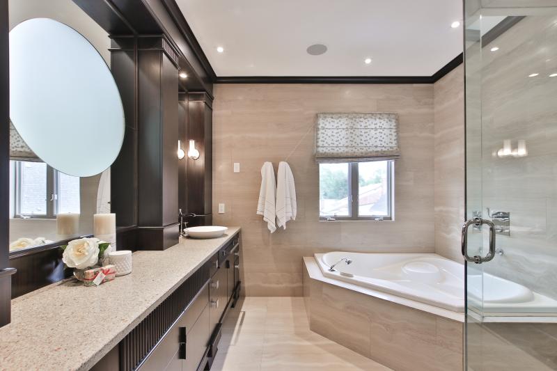 Master Ensuite 