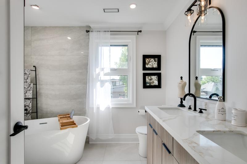 Master Ensuite 