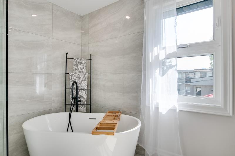 Master Ensuite 