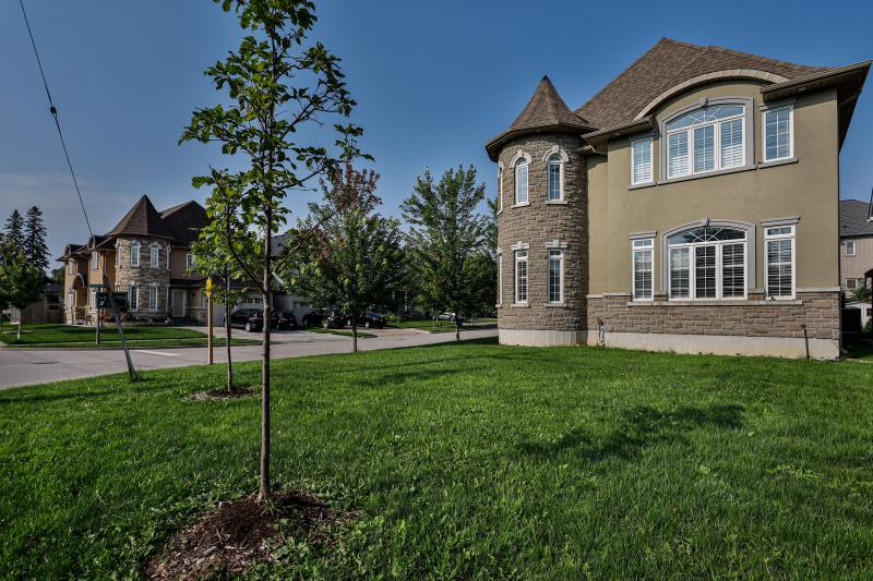 Slideshow PropertySpaces 1784 Fairport Road, Pickering, ON, Canada