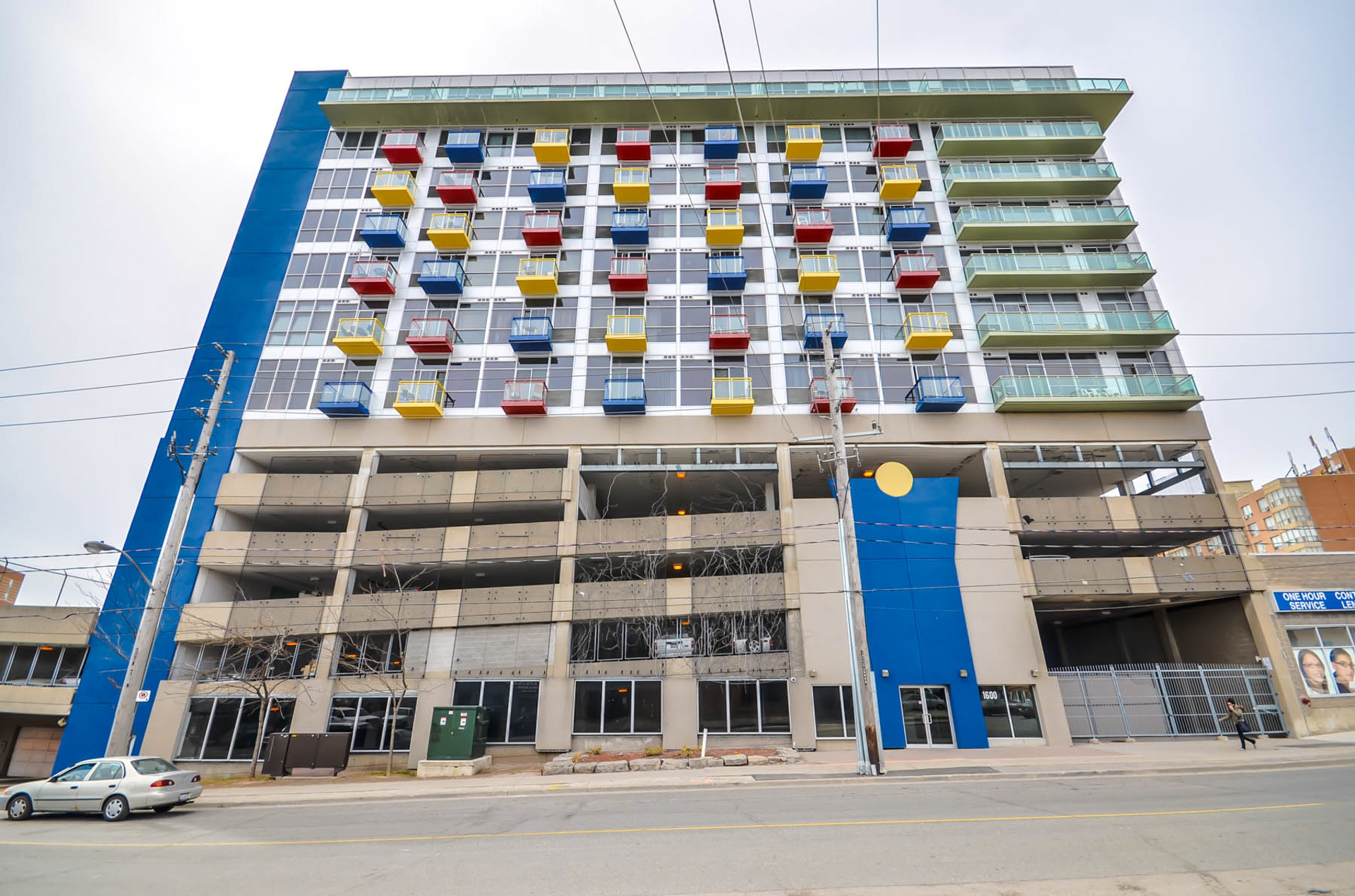 Slideshow PropertySpaces 1600 Keele Street, Toronto, ON, Canada