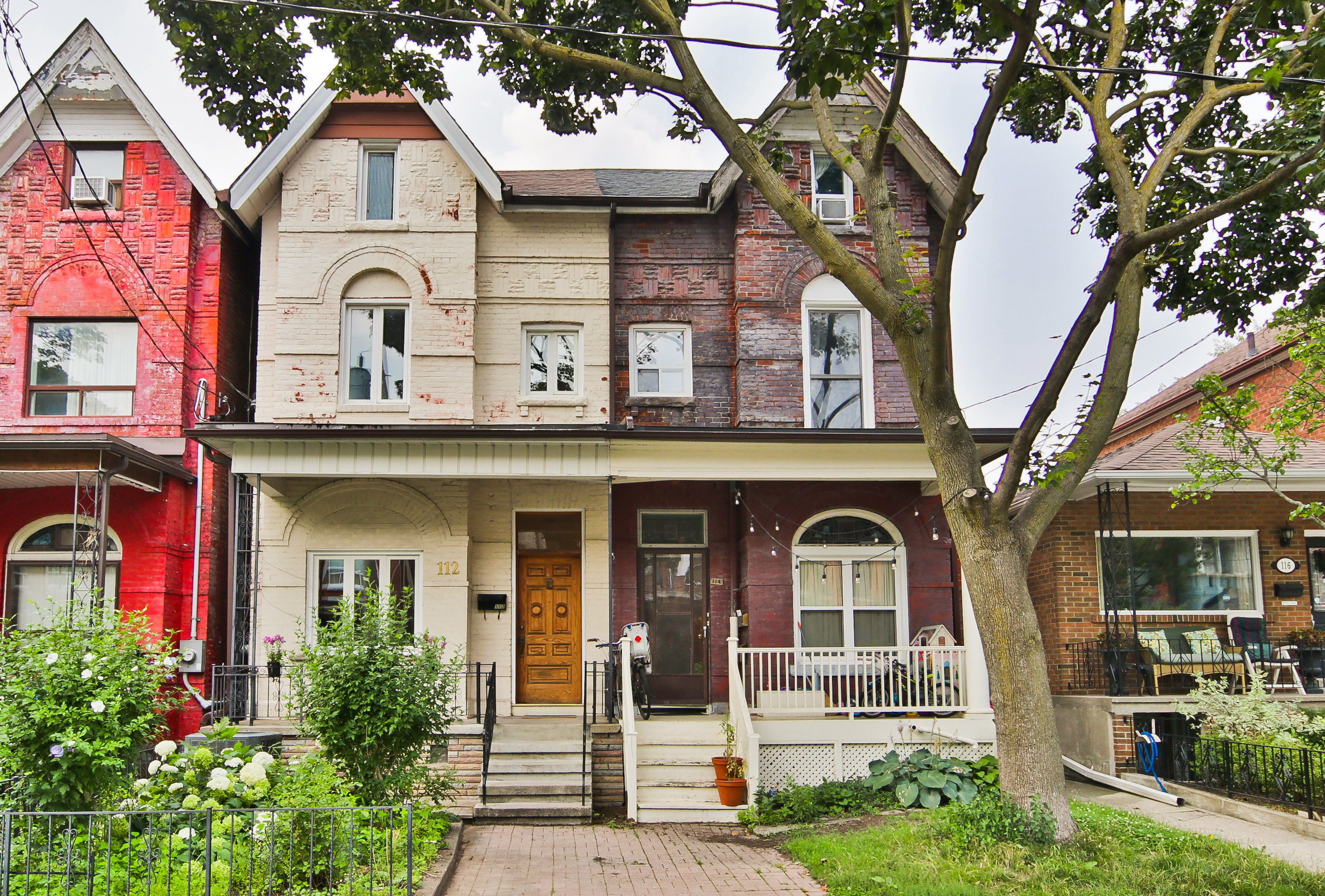 Slideshow PropertySpaces 112 Borden Street, Toronto, ON, Canada