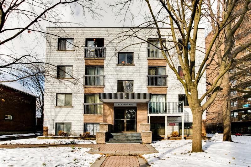 Slideshow PropertySpaces 2 Laxton Avenue Toronto, ON M6K 1L1