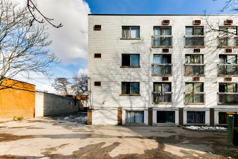 Slideshow PropertySpaces 2 Laxton Avenue Toronto, ON M6K 1L1