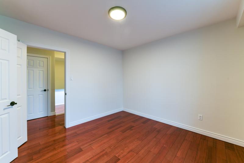 Slideshow PropertySpaces 5 Hunting Ridge, Etobicoke, ON, Canada