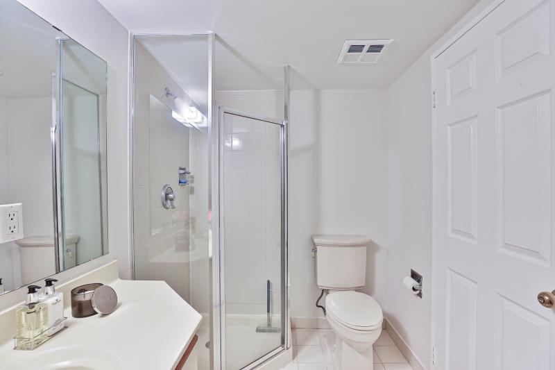 Master Ensuite 