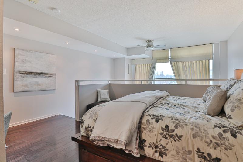 Slideshow PropertySpaces 200 Manitoba Street, Etobicoke, ON, Canada, Unit 334 Slideshow PropertySpaces 200 Manitoba Street, Etobicoke, ON, Canada, Unit 334