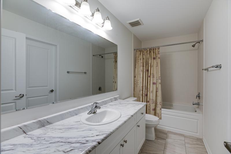 Master Ensuite 