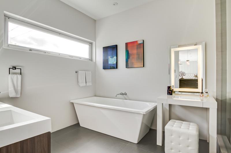 Master Ensuite 