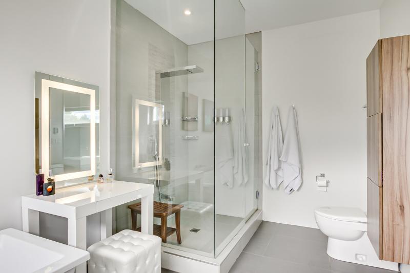 Master Ensuite 