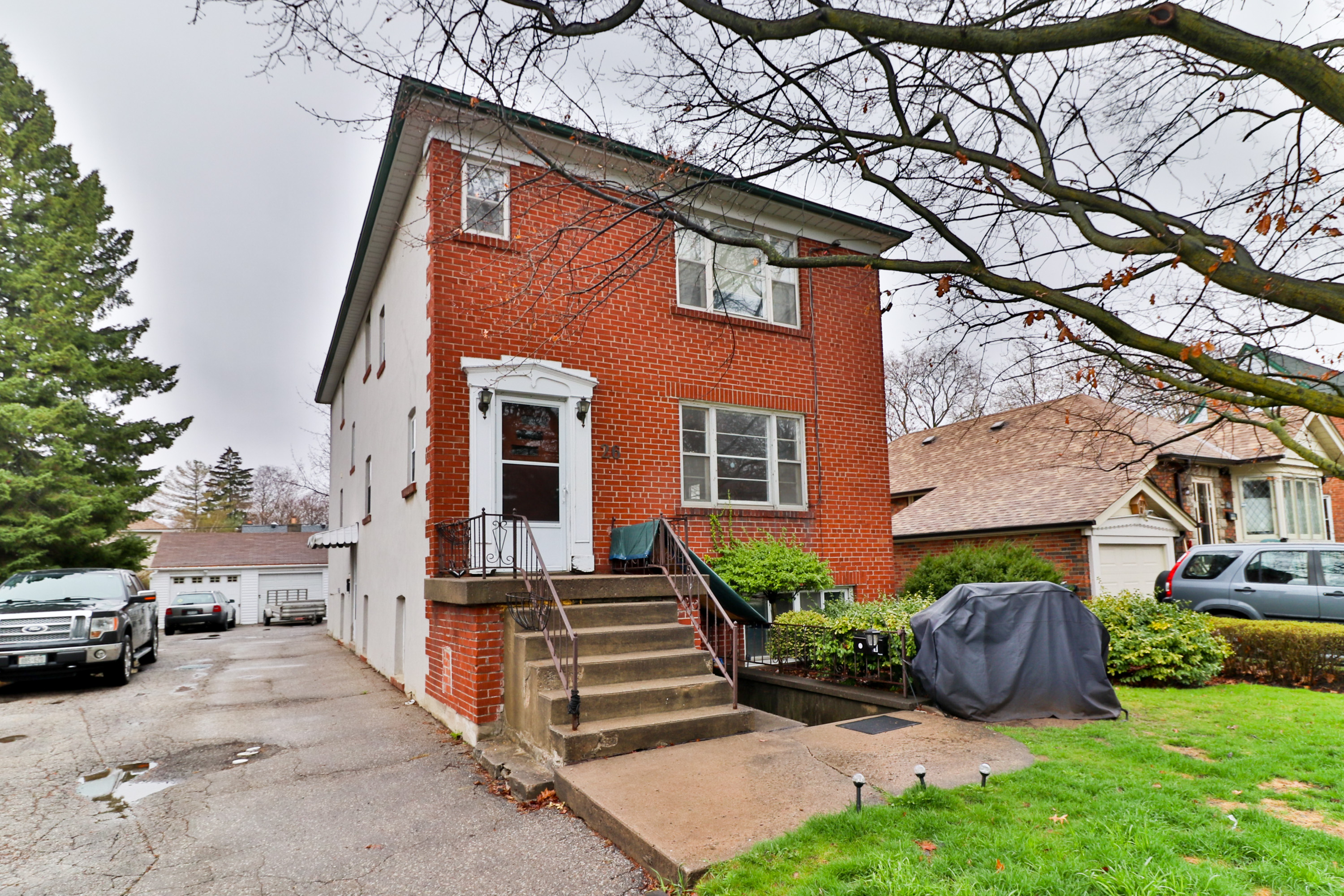 Slideshow PropertySpaces 26 Thirty Sixth Street, Etobicoke, ON, Canada