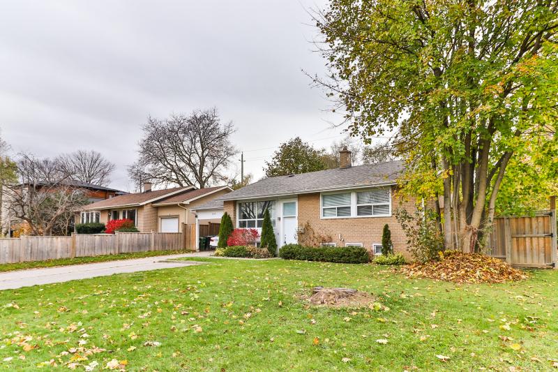 Slideshow PropertySpaces 64 Southwell Drive, North York, ON, Canada