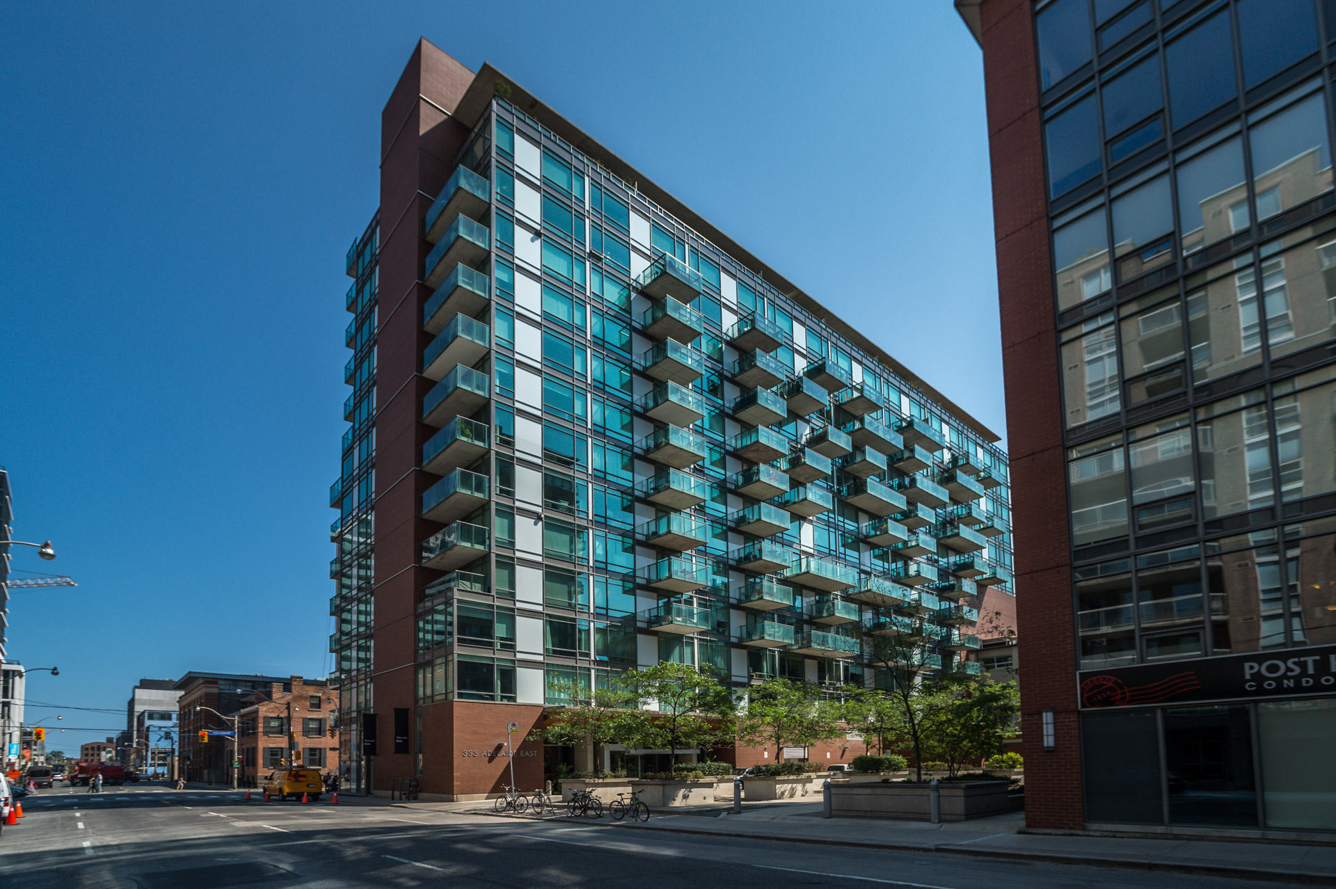 Slideshow PropertySpaces 333 Adelaide Street East, Toronto, ON, Canada, Unit 1004