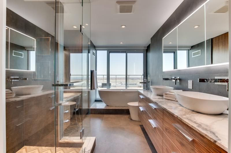 Master Ensuite 