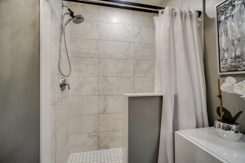 Master Ensuite 