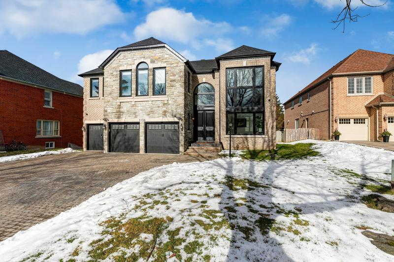 Slideshow PropertySpaces 1138 Secretariate Rd Newmarket, ON L3X 1M4