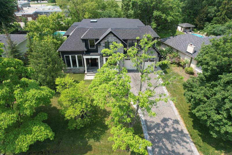 Slideshow PropertySpaces 256 Sandwell Drive, Oakville, Ontario L6L