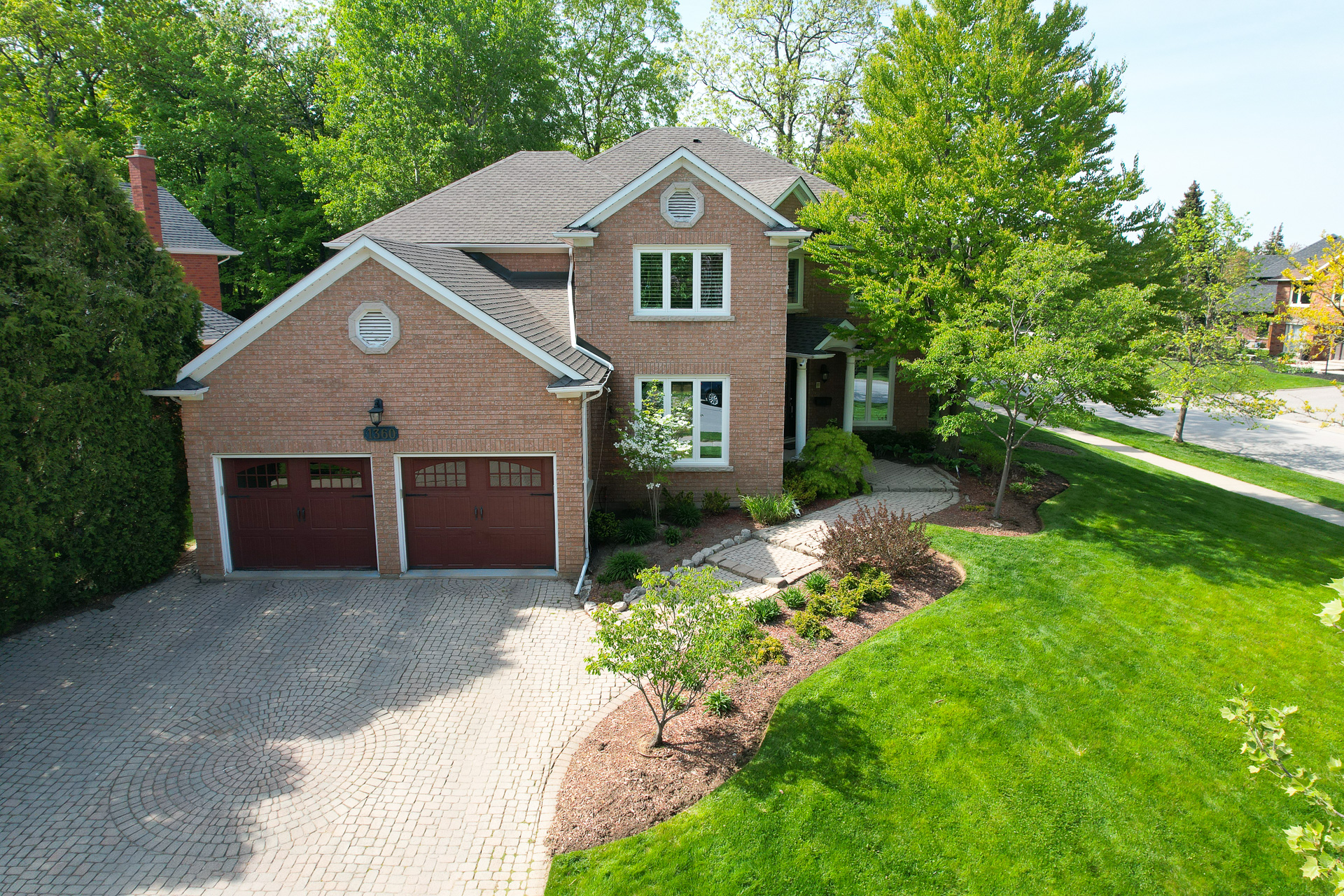 Slideshow PropertySpaces 1360 Hazelton Blvd. Burlington